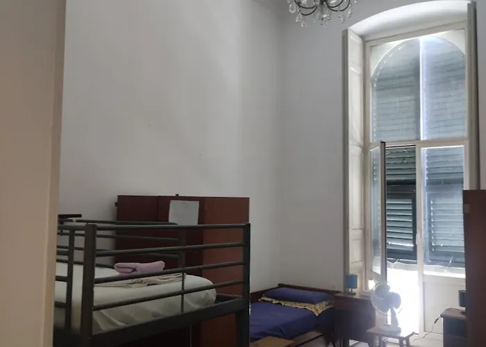 Hostello Genovese * Gênes